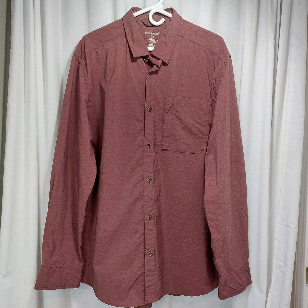 Swiss Tech sz XL Outdoor Shirt Button‎ Front Long Sleeve Wine Zip Pocket Nylon